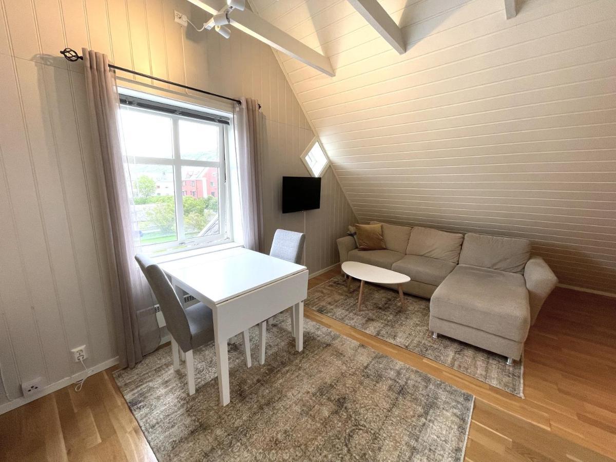 Presttind - Studio Apartment With Free Parking Narvik Eksteriør billede